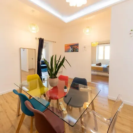 The Big Flat - Hypercentre - Car Park - Virtual Tour Apartment *